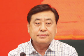 中國電力建設企業協會孫玉才會長宣讀聯盟公告