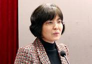 國家發(fā)改委投資研究所副所長、研究員楊萍作宏觀經(jīng)濟形勢及PPP改革背景演講