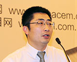遠東宏信建設戰略運營部高級總監助理于文良做了《遠東宏信基礎設施投資模式與案例解析》的主題發言