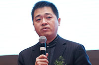 岳云飛