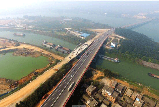 廣西貴港船閘公路改線項(xiàng)目全線通車