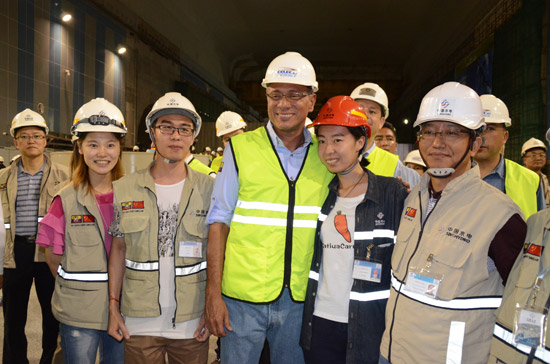 中國(guó)電建厄瓜多爾辛克雷水電站首批四臺(tái)機(jī)組發(fā)電