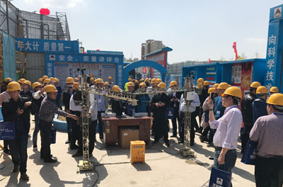 龍信建設公司龍信美好金苑現場觀摩